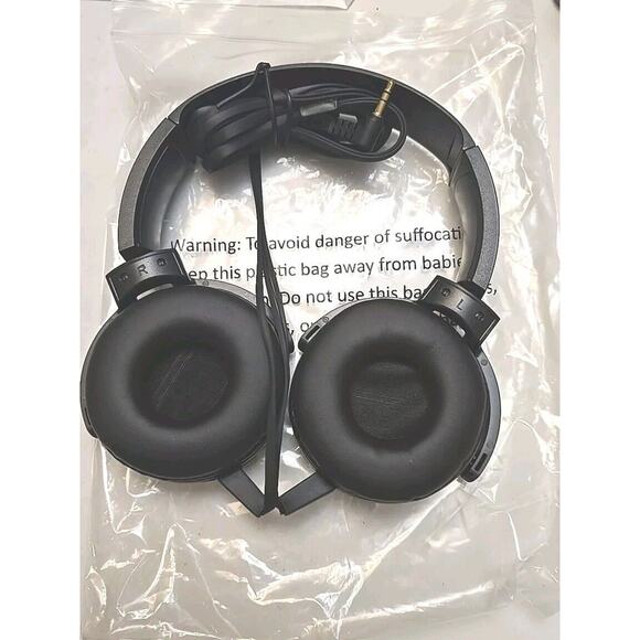 Classroom Headphones - On-Ear Premium Student Headphone, Noise Reducing, Barks - Picture 2 of 5